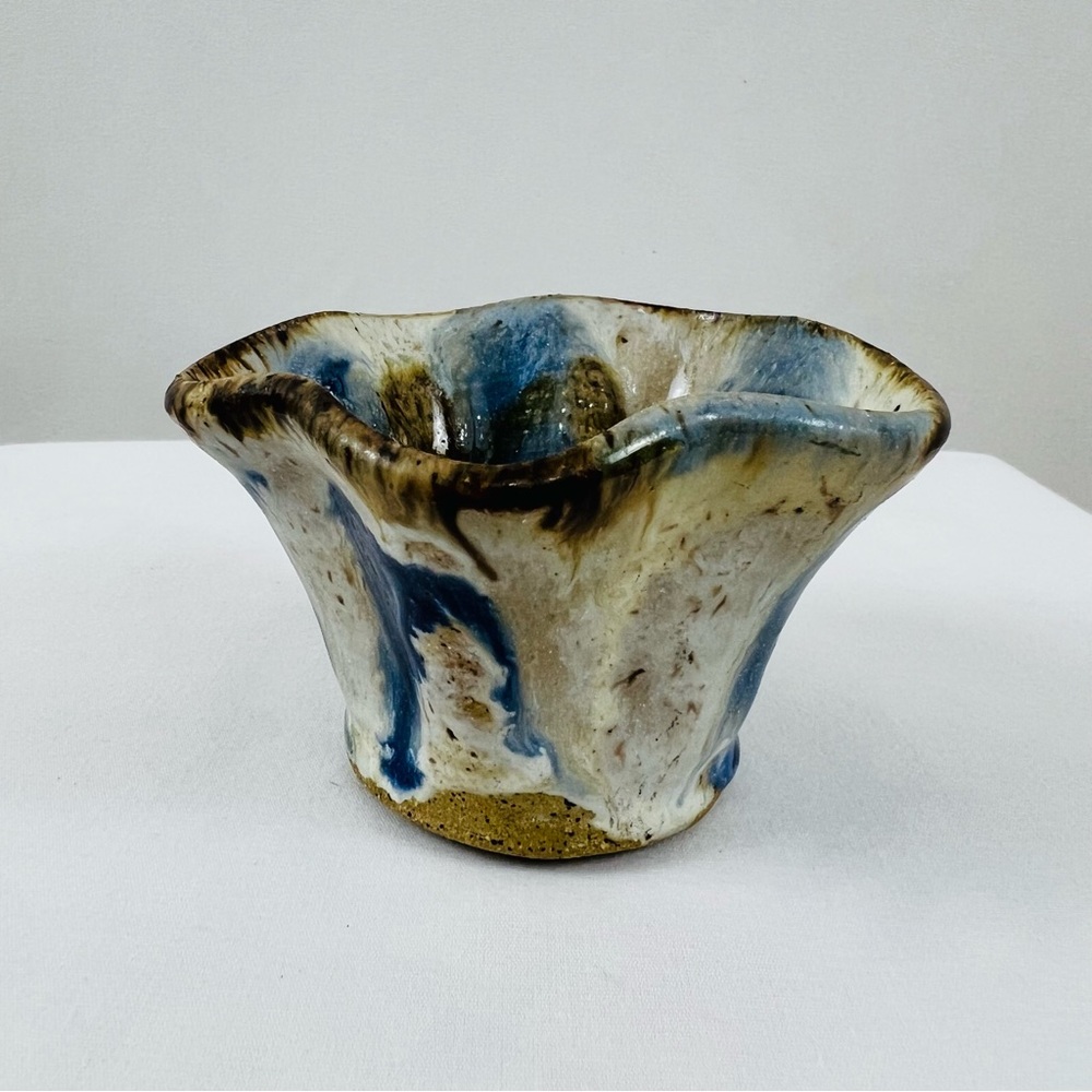 Loris Signed Small Pottery Bowl Blue and White